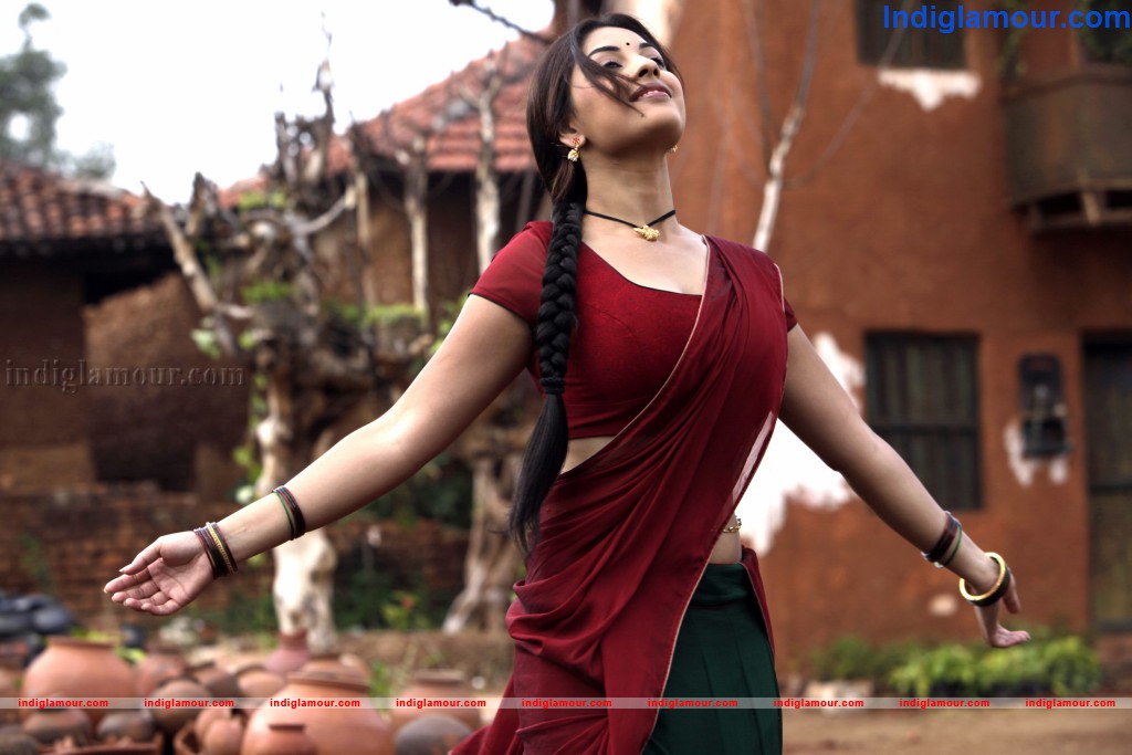 Richa Gangopadhyay Actress hd photo