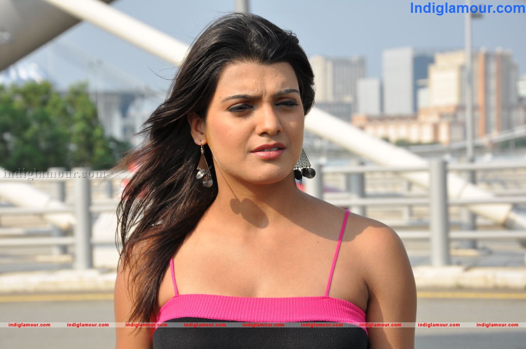 Tashu Kaushik Actress hd photo