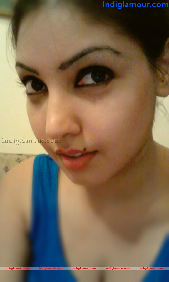 Komal Actress hd photo