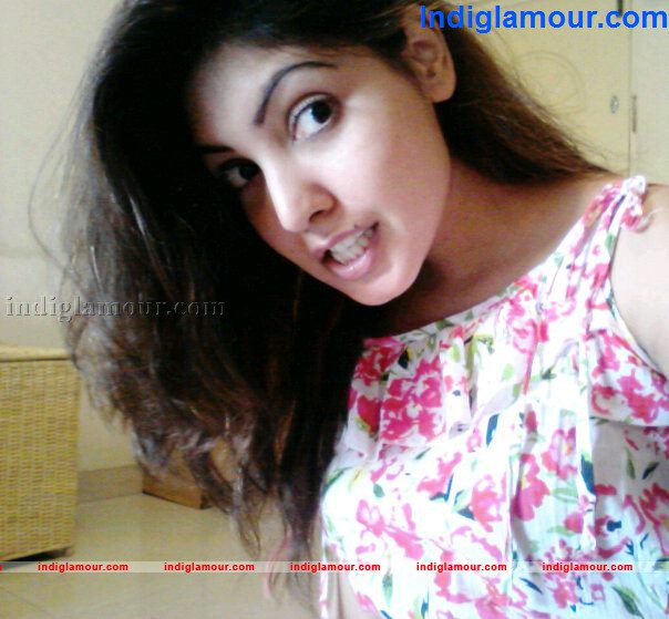 Komal Actress hd photo