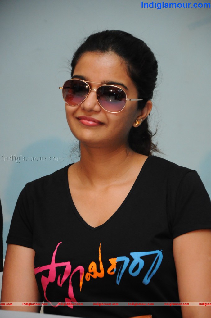 Swathy Actress hd photo