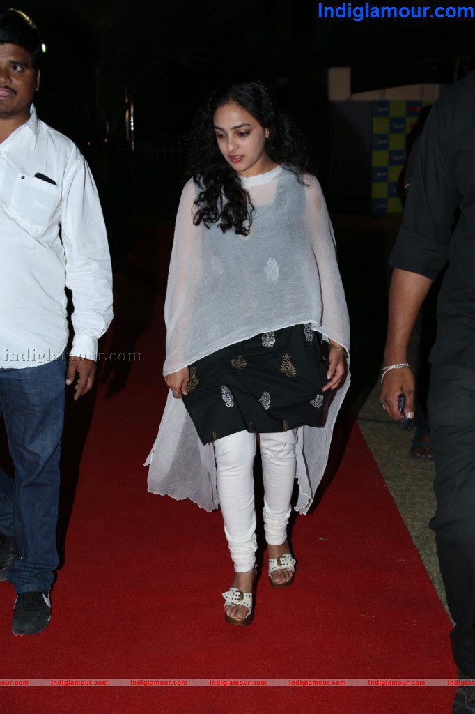 Nithya Menon Actress hd photo