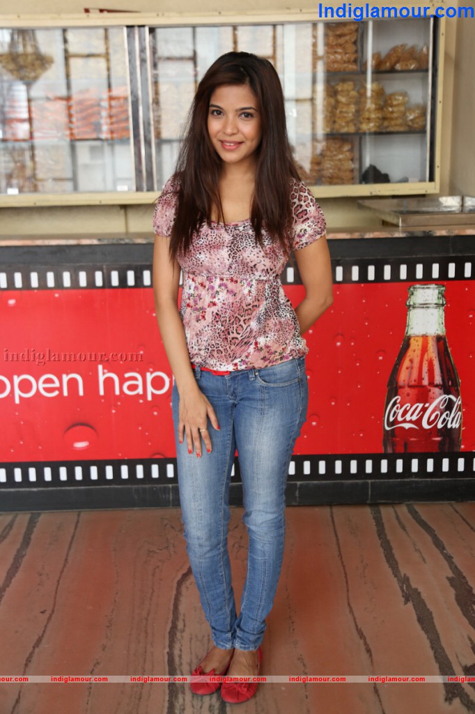 Adonika Actress hd photo