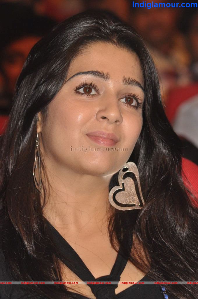 Charmi Actress hd photo