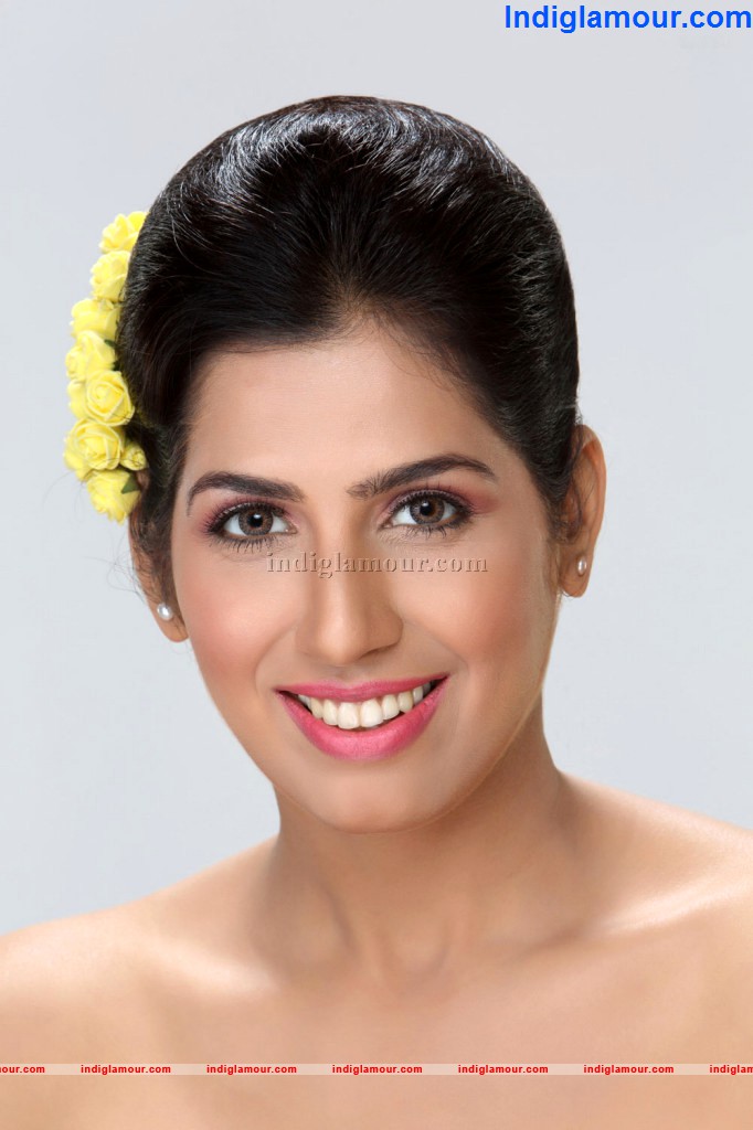 Lakshmi Iyer Actress hd photo
