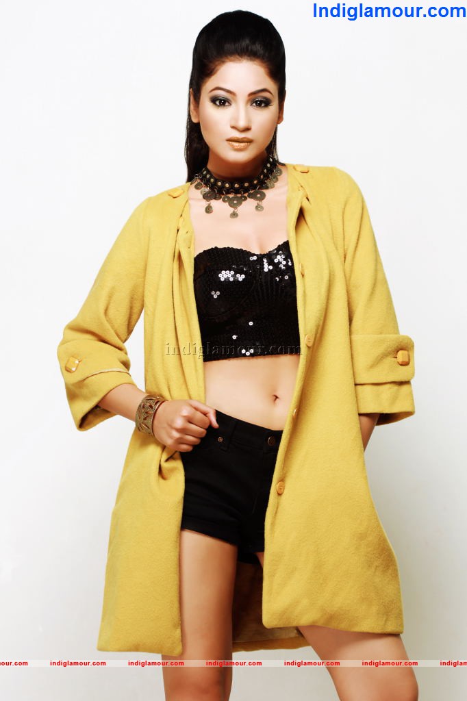 Shilpi Sharma Actress hd photo