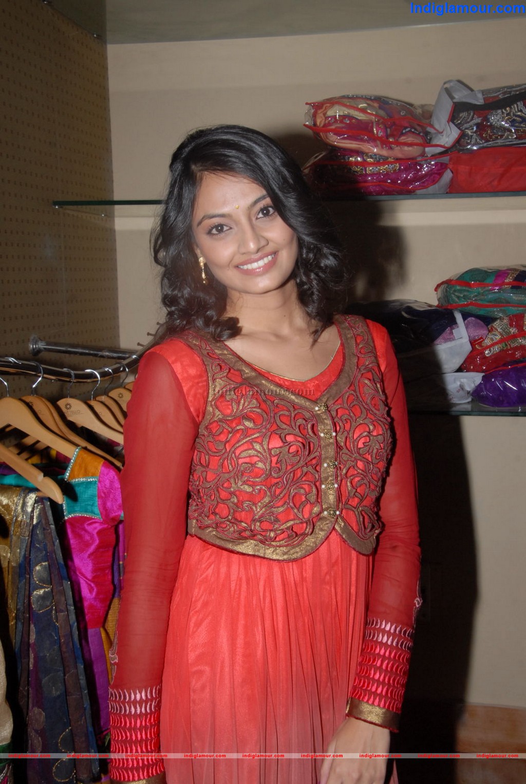 NiKitha Narayan Actress hd photo