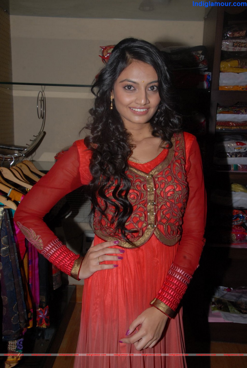 NiKitha Narayan Actress hd photo
