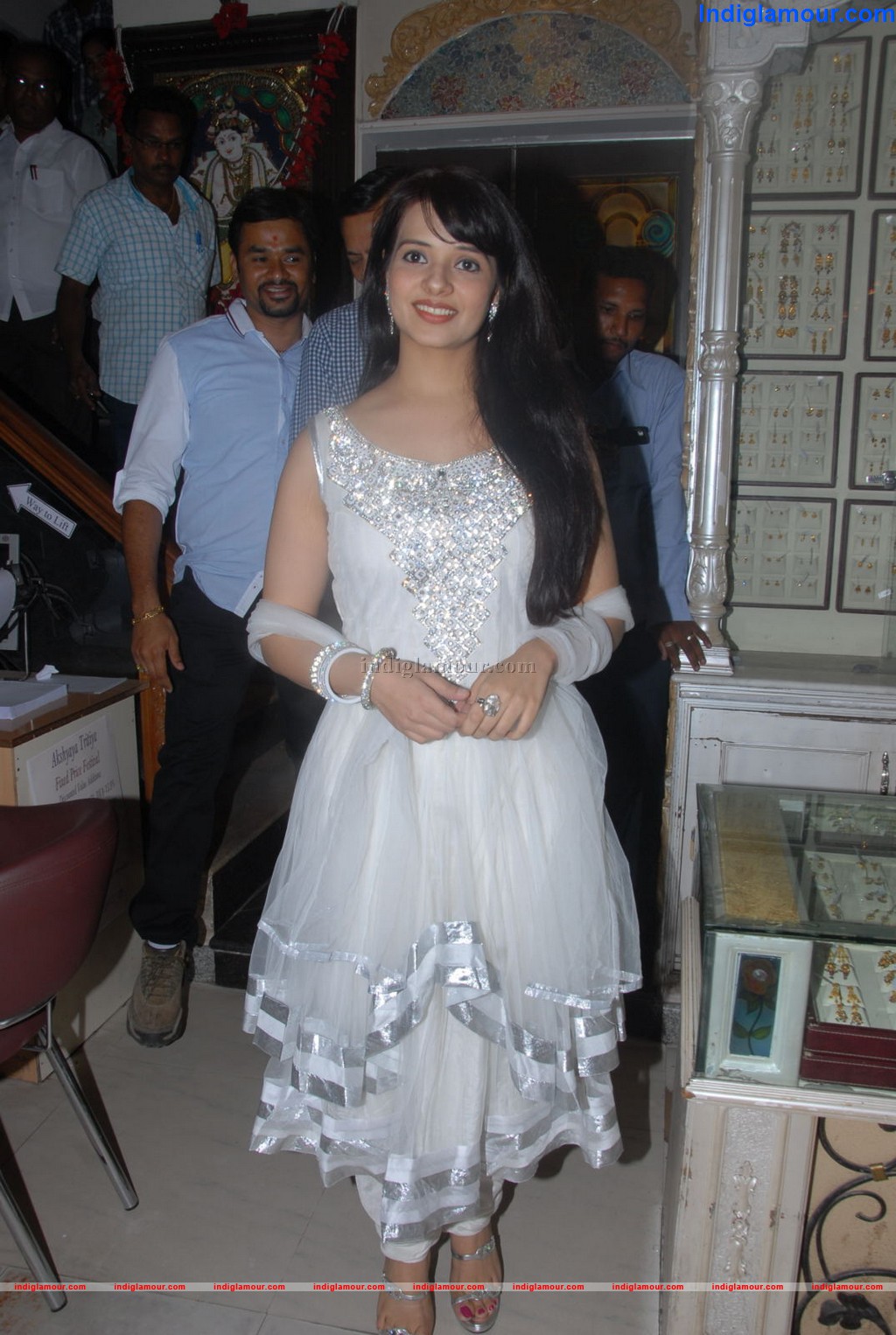 Saloni Actress hd photo