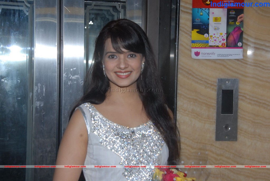 Saloni Actress hd photo