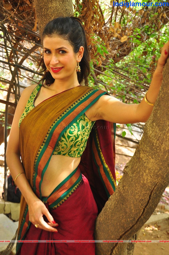 Sonia Birje Actress hd photo