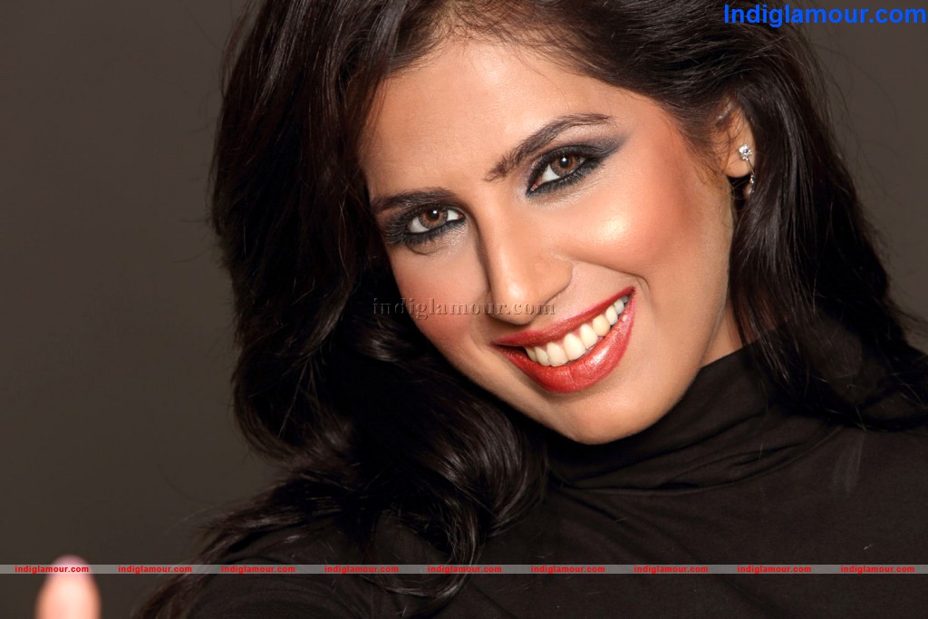 Lakshmi Iyer Actress hd photo