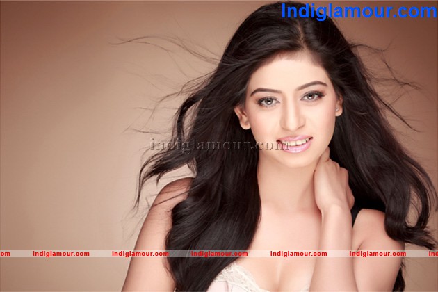 Maya Actress hd photo