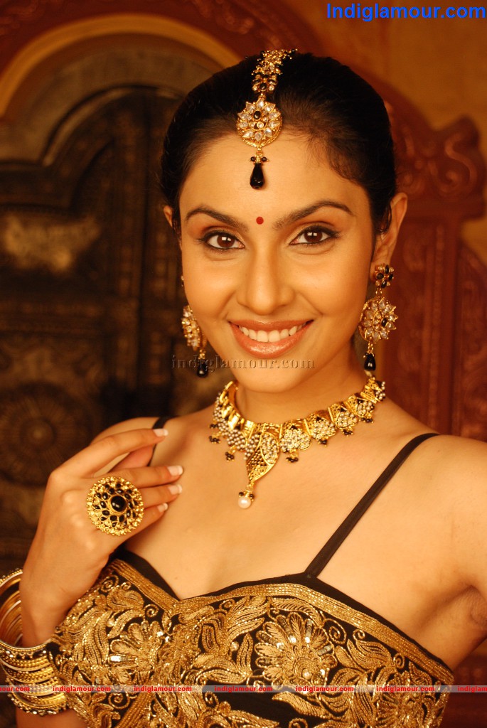 Divya Actress hd photo