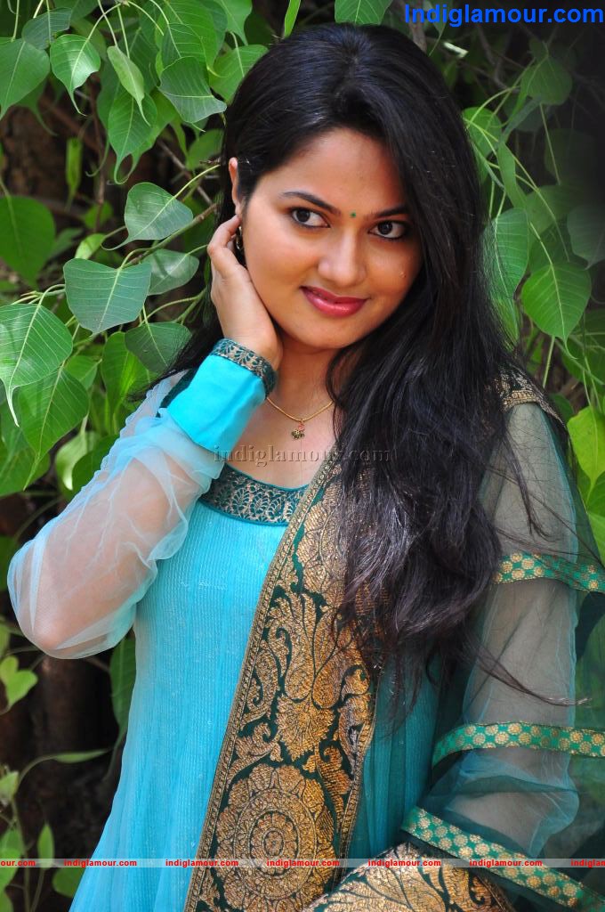 Suhasini Actress Actress hd photo
