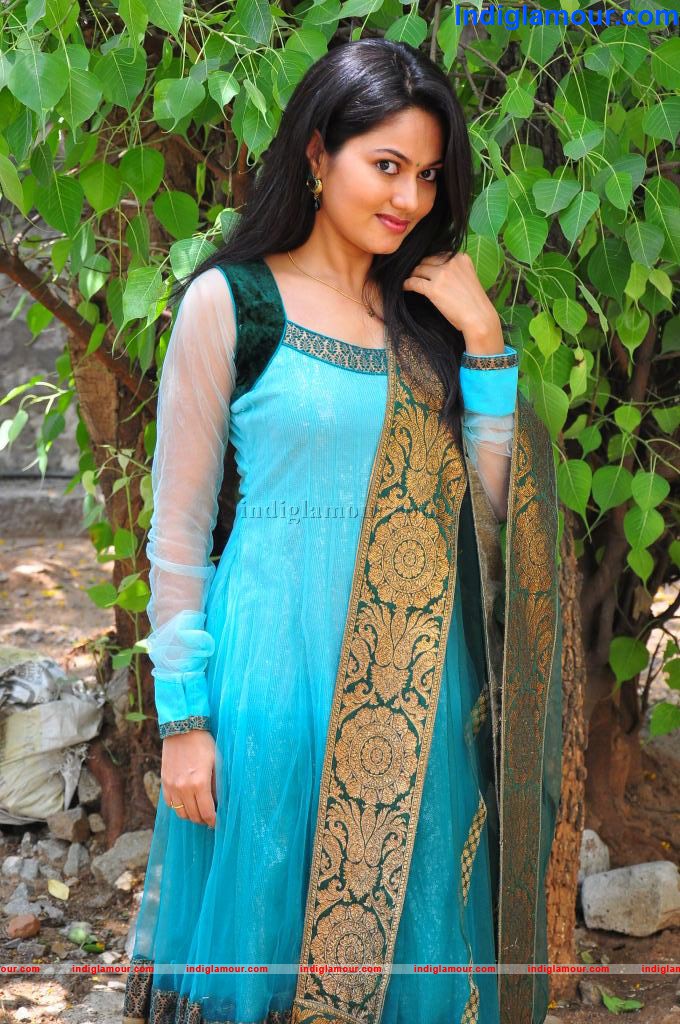 Suhasini Actress Actress hd photo