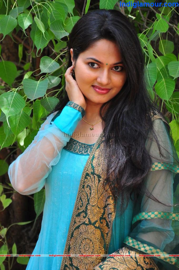 Suhasini Actress Actress hd photo