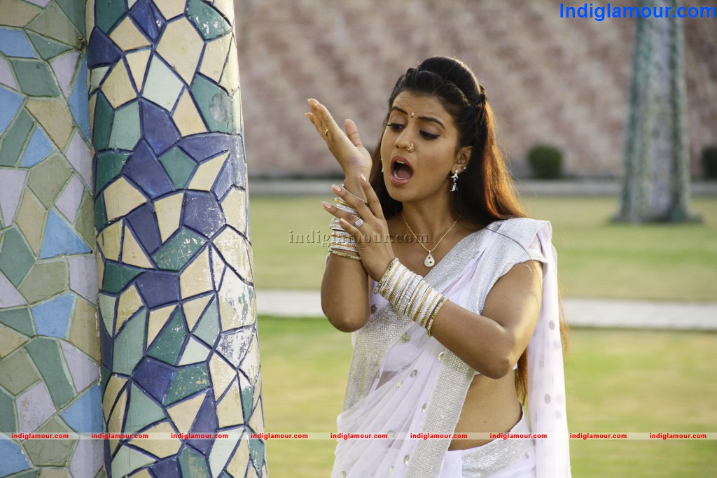Juhi Actress hd photo