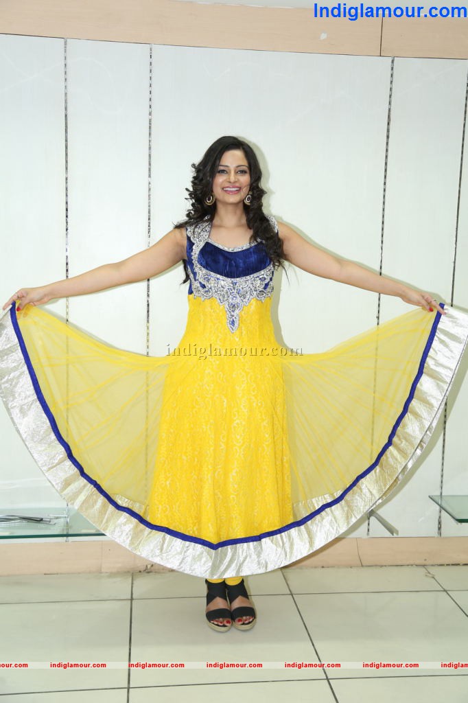 Anuhya Reddy Actress hd photo