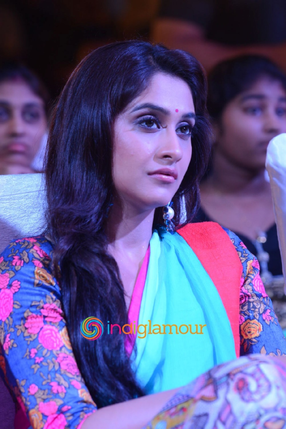 Regina Cassandra Actress hd photo