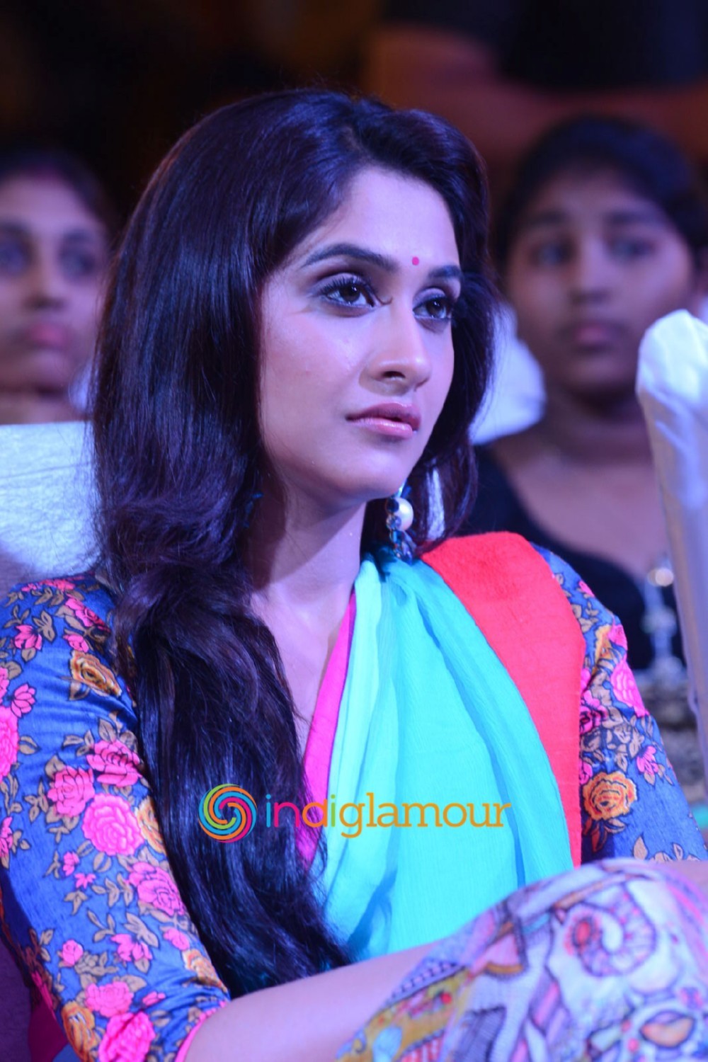 Regina Cassandra Actress hd photo