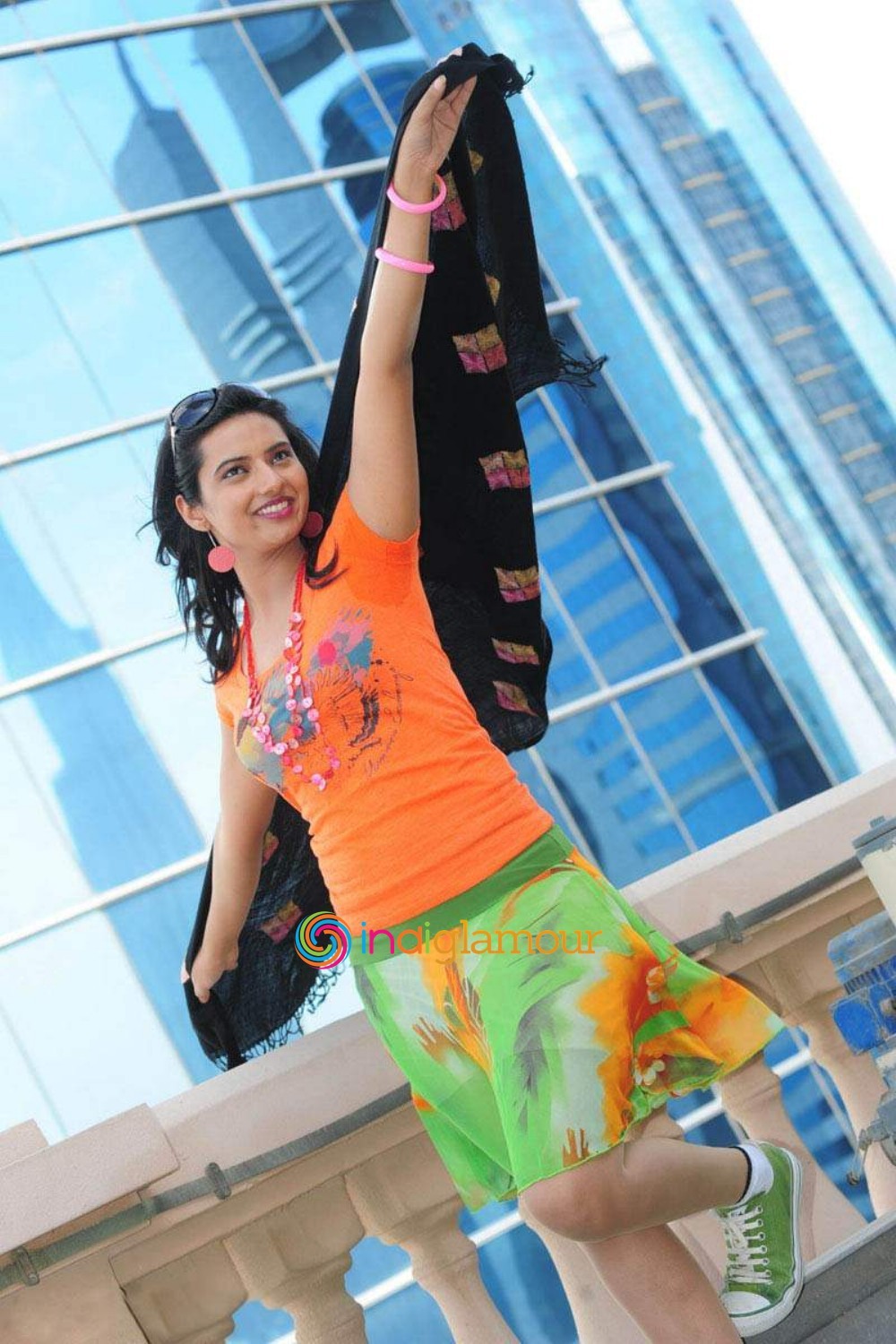 Isha Chawla Actress hd photo