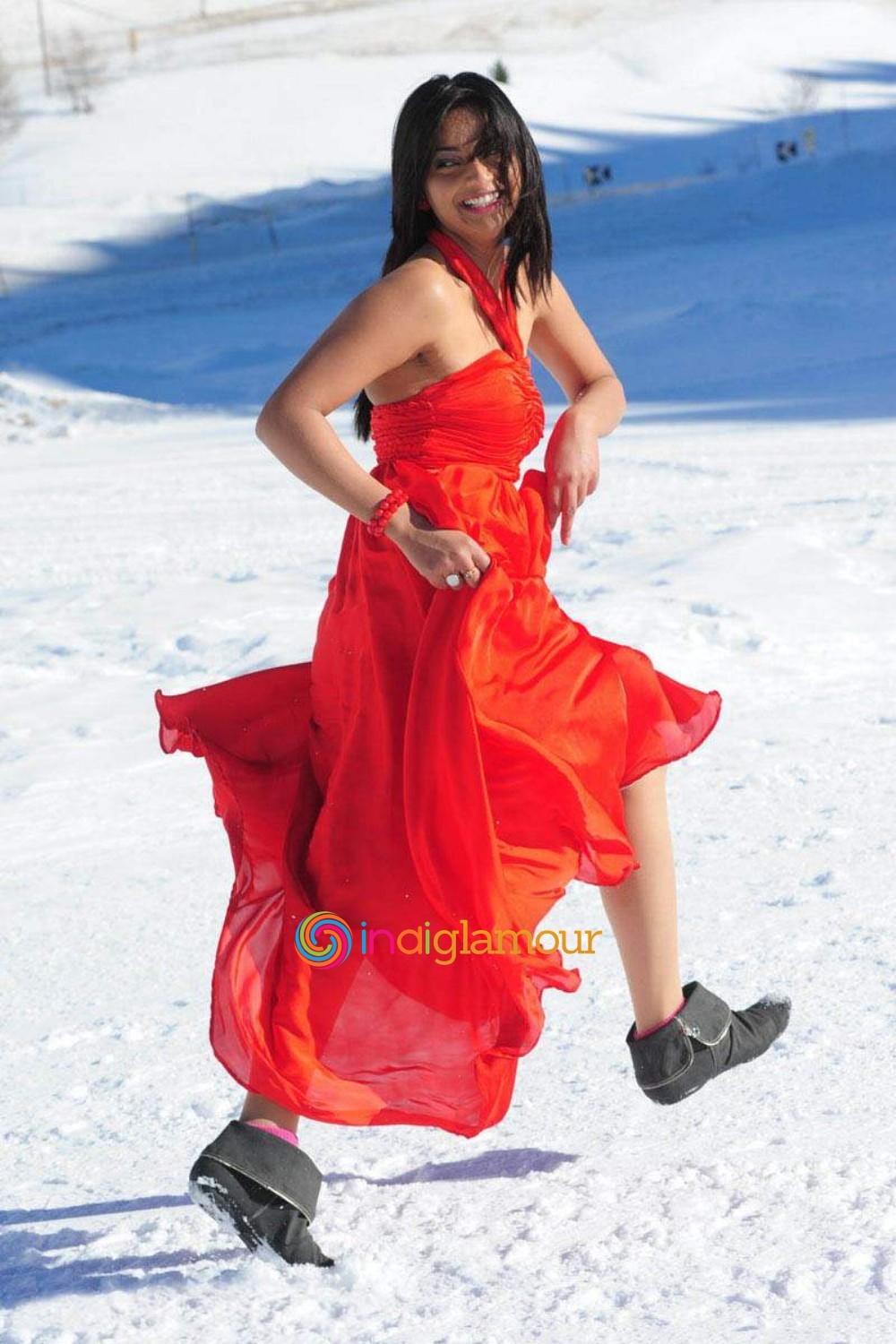 Isha Chawla Actress hd photo
