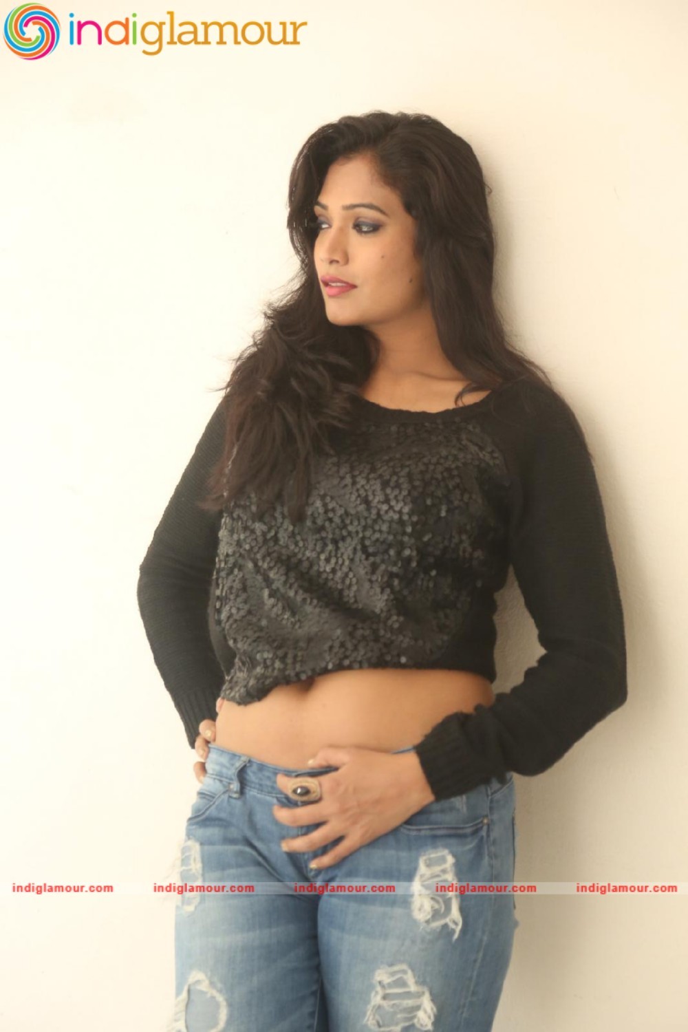 Ramya Actress hd photo