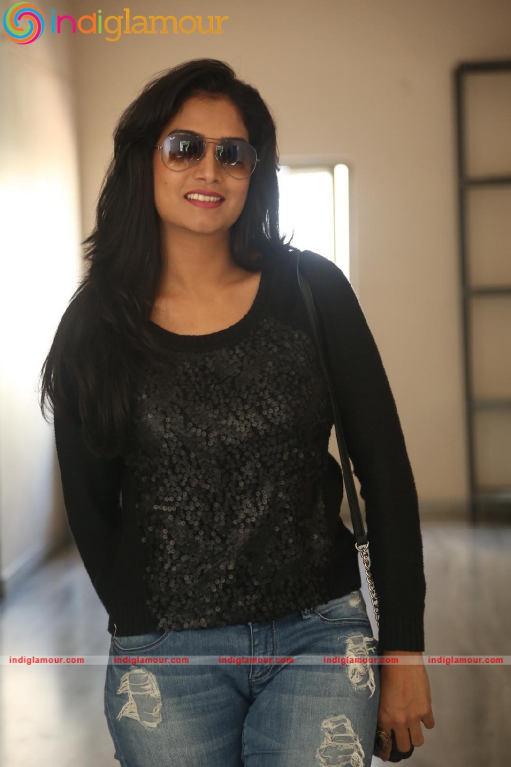 Ramya Actress hd photo