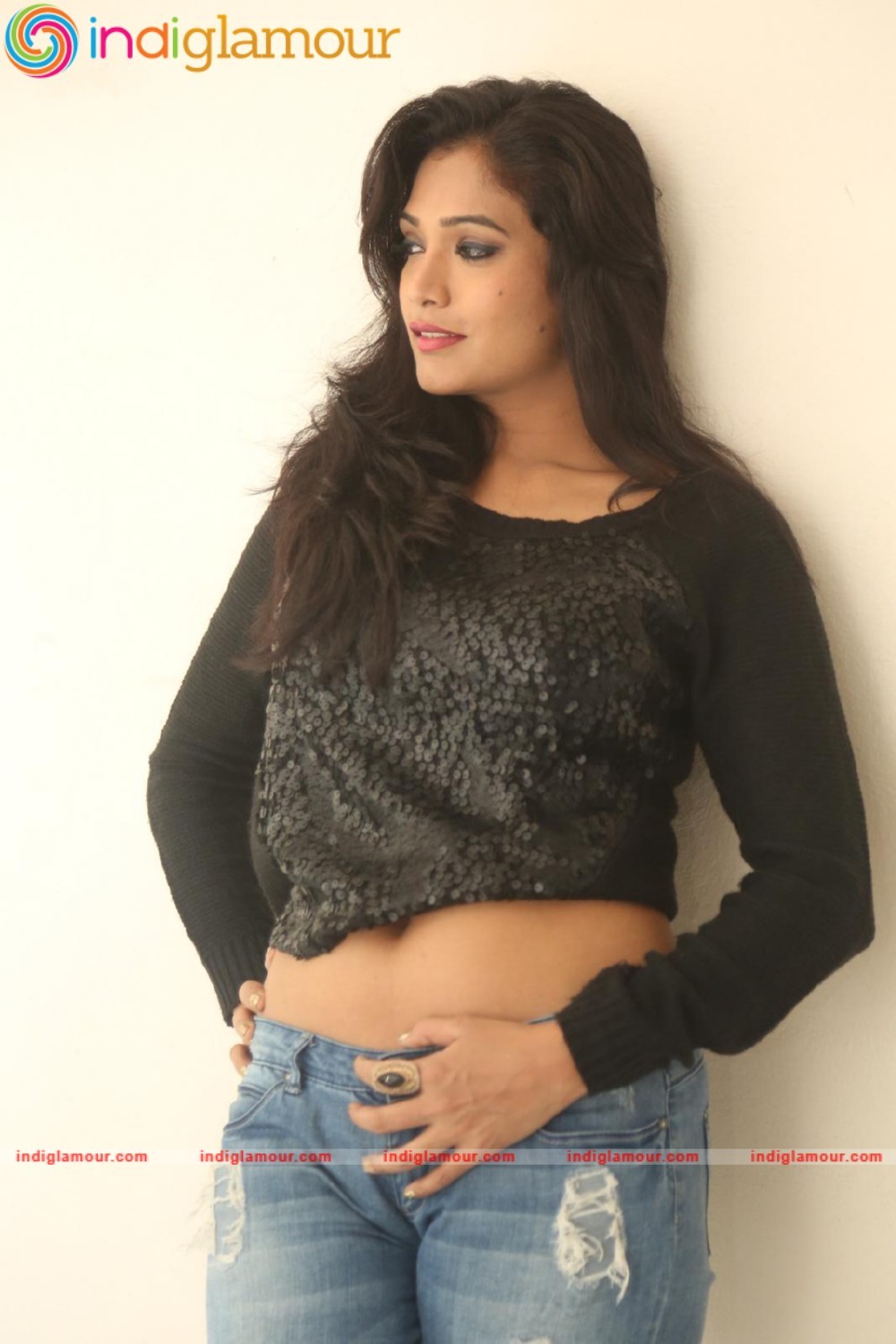 Ramya Actress hd photo