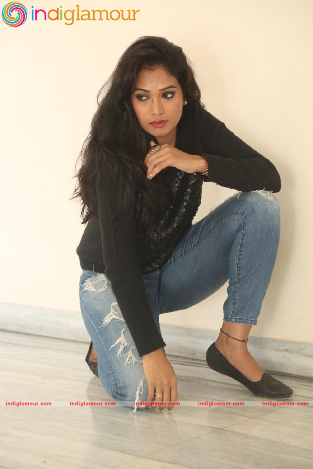 Ramya Actress hd photo