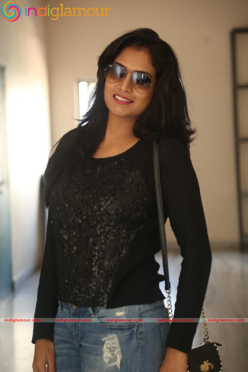 Ramya Actress hd photo