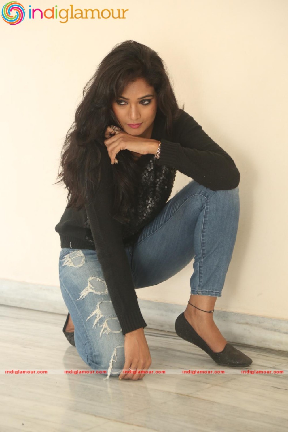 Ramya Actress hd photo