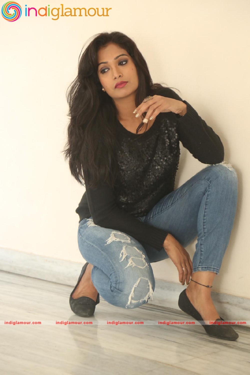 Ramya Actress hd photo