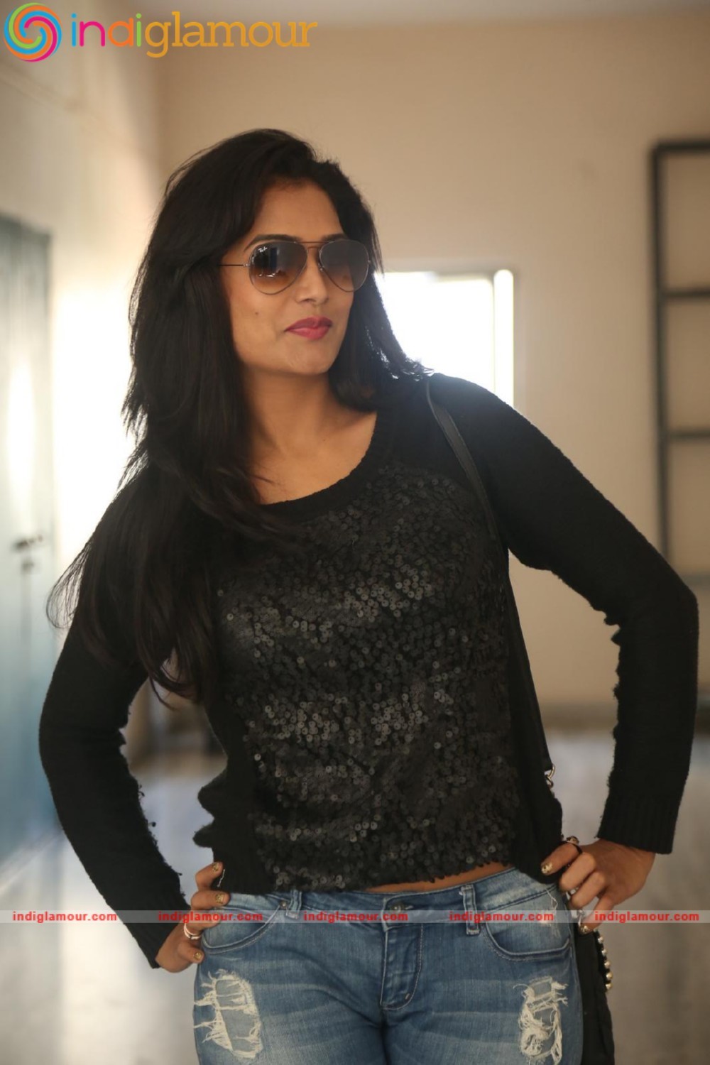 Ramya Actress hd photo