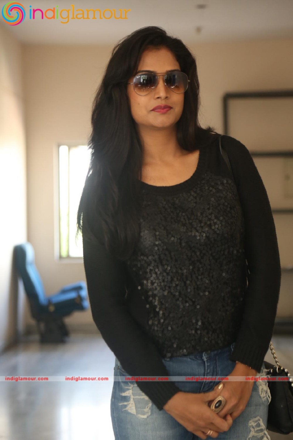 Ramya Actress hd photo