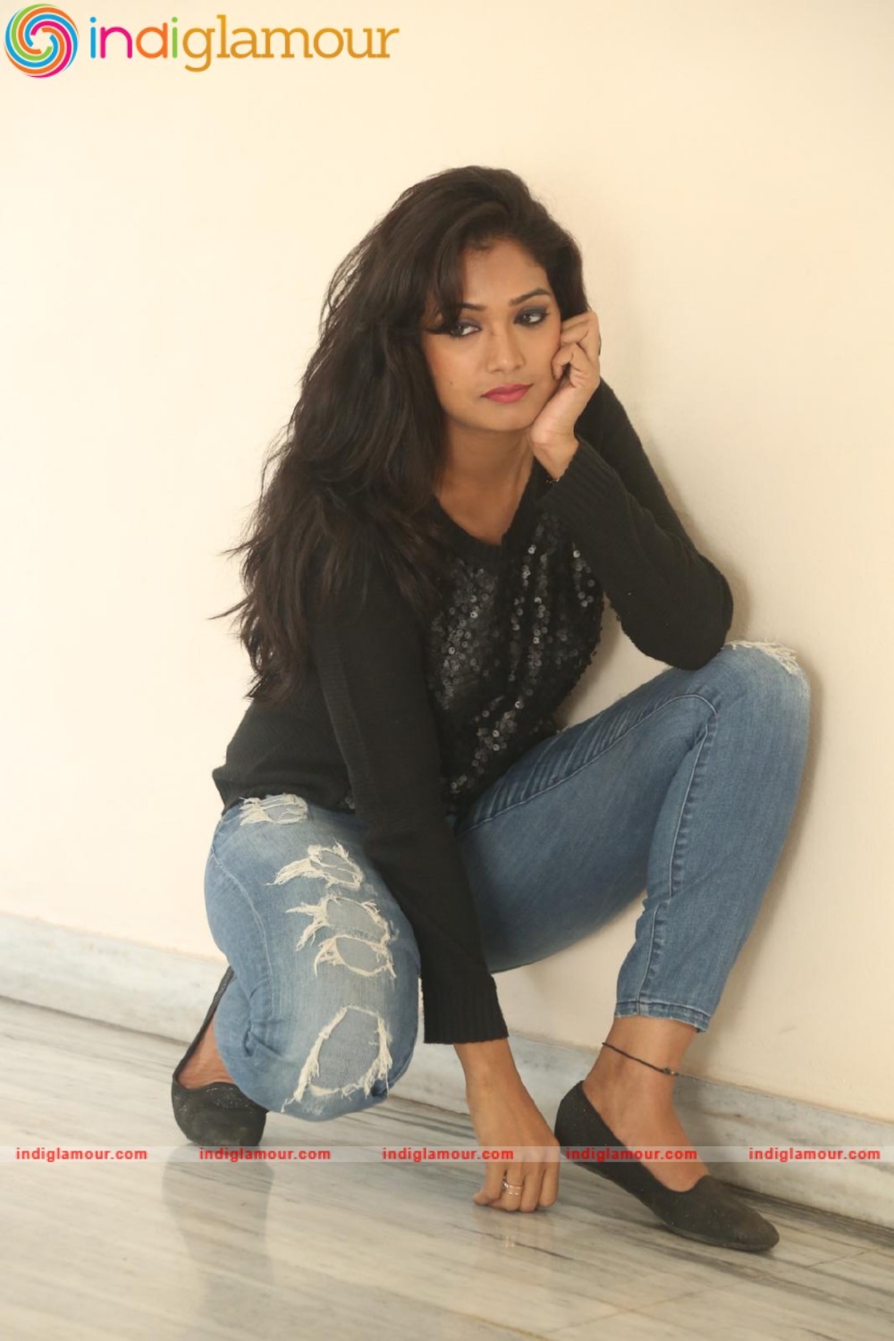 Ramya Actress hd photo