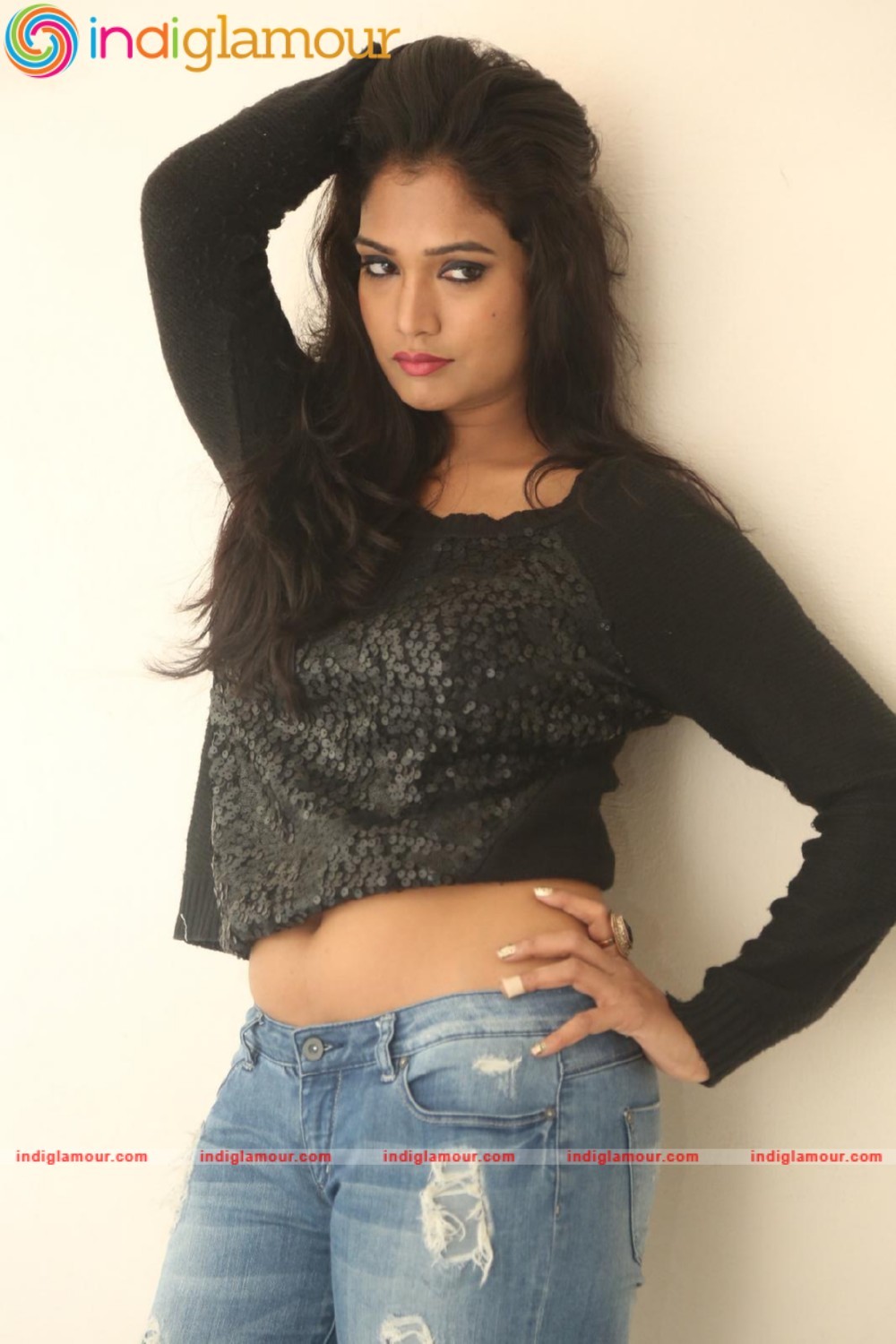 Ramya Actress hd photo