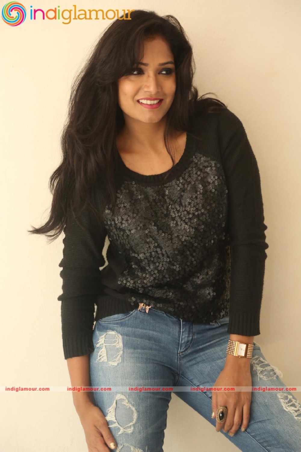 Ramya Actress hd photo