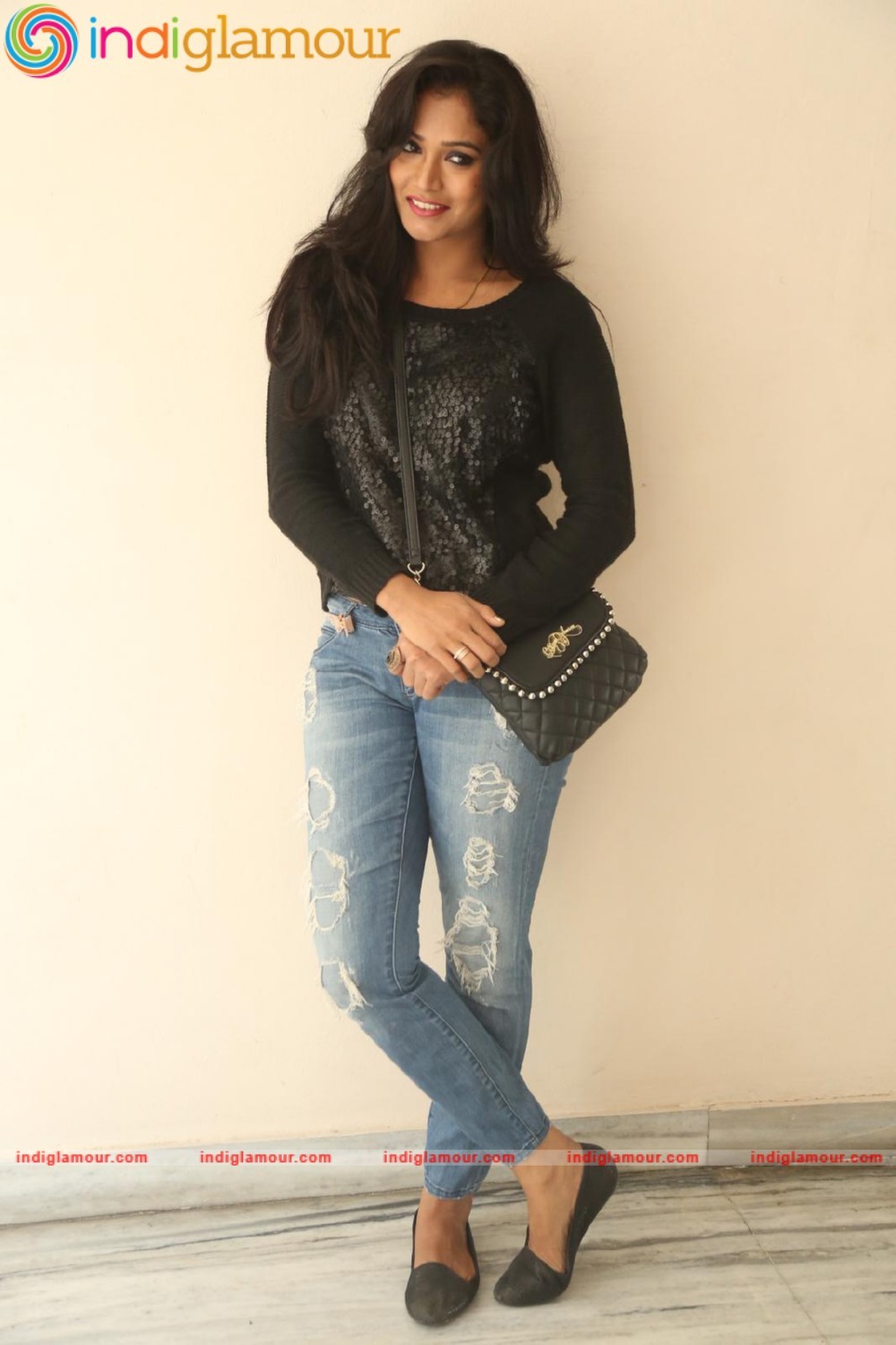 Ramya Actress hd photo