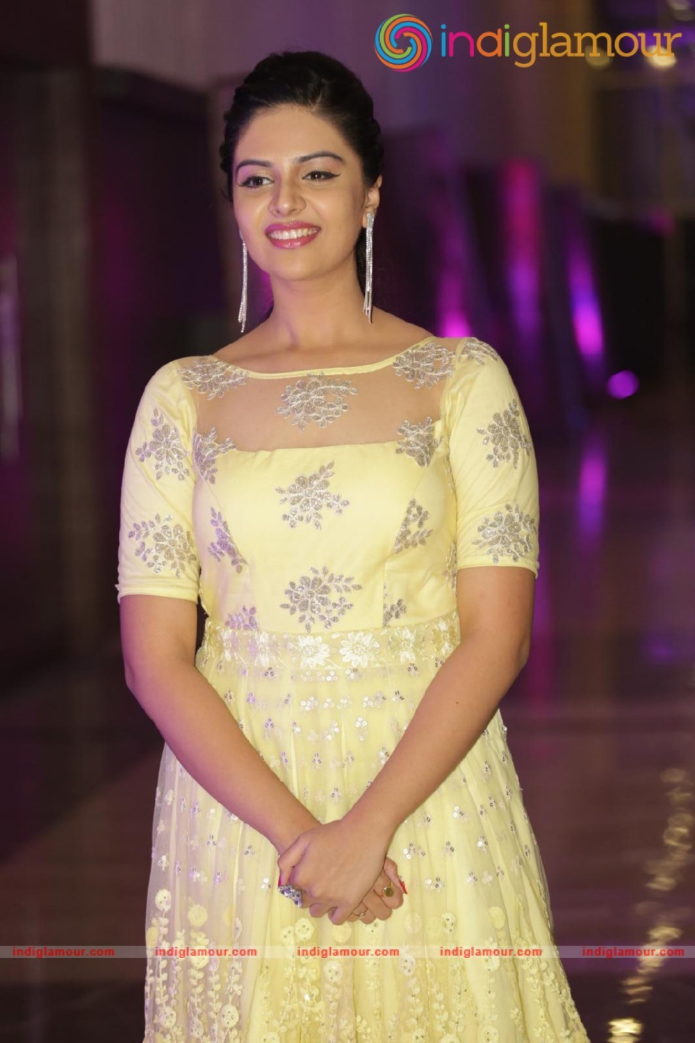 Srimukhi Actress hd photo