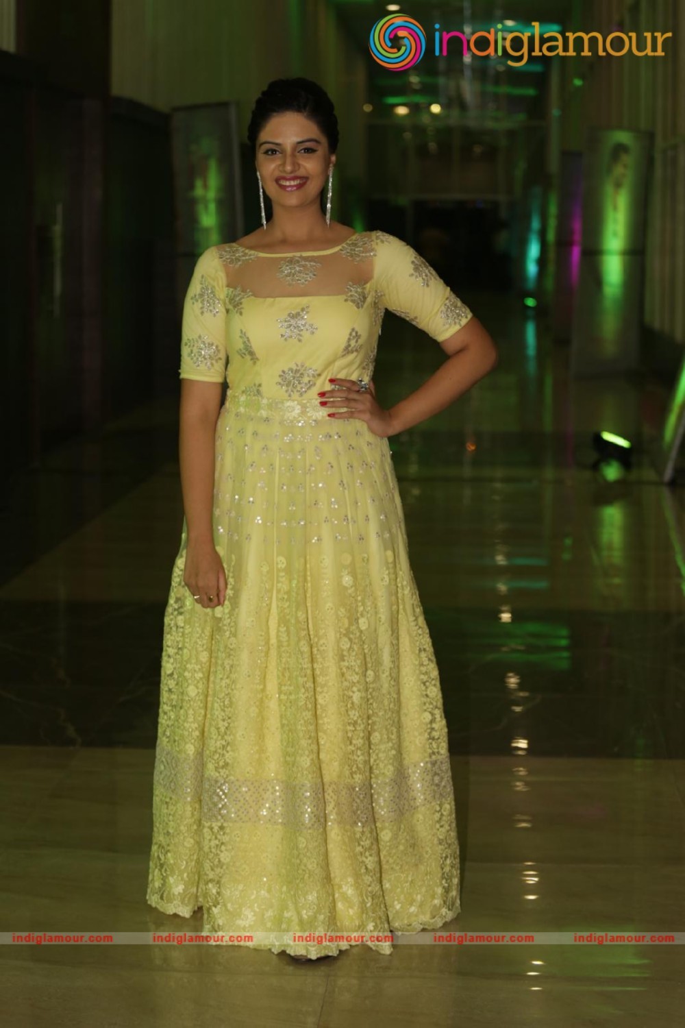 Srimukhi Actress hd photo