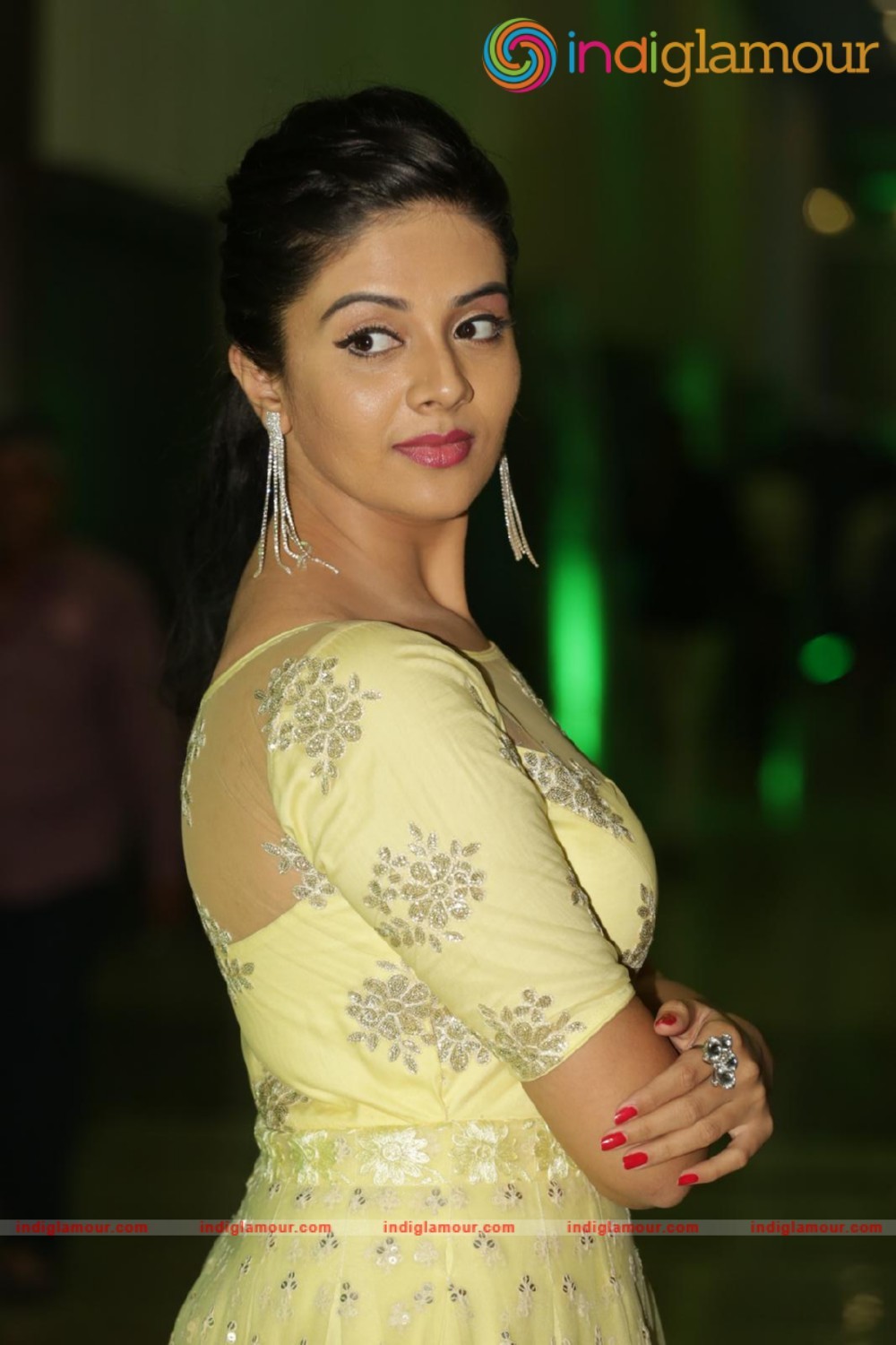 Srimukhi Actress hd photo