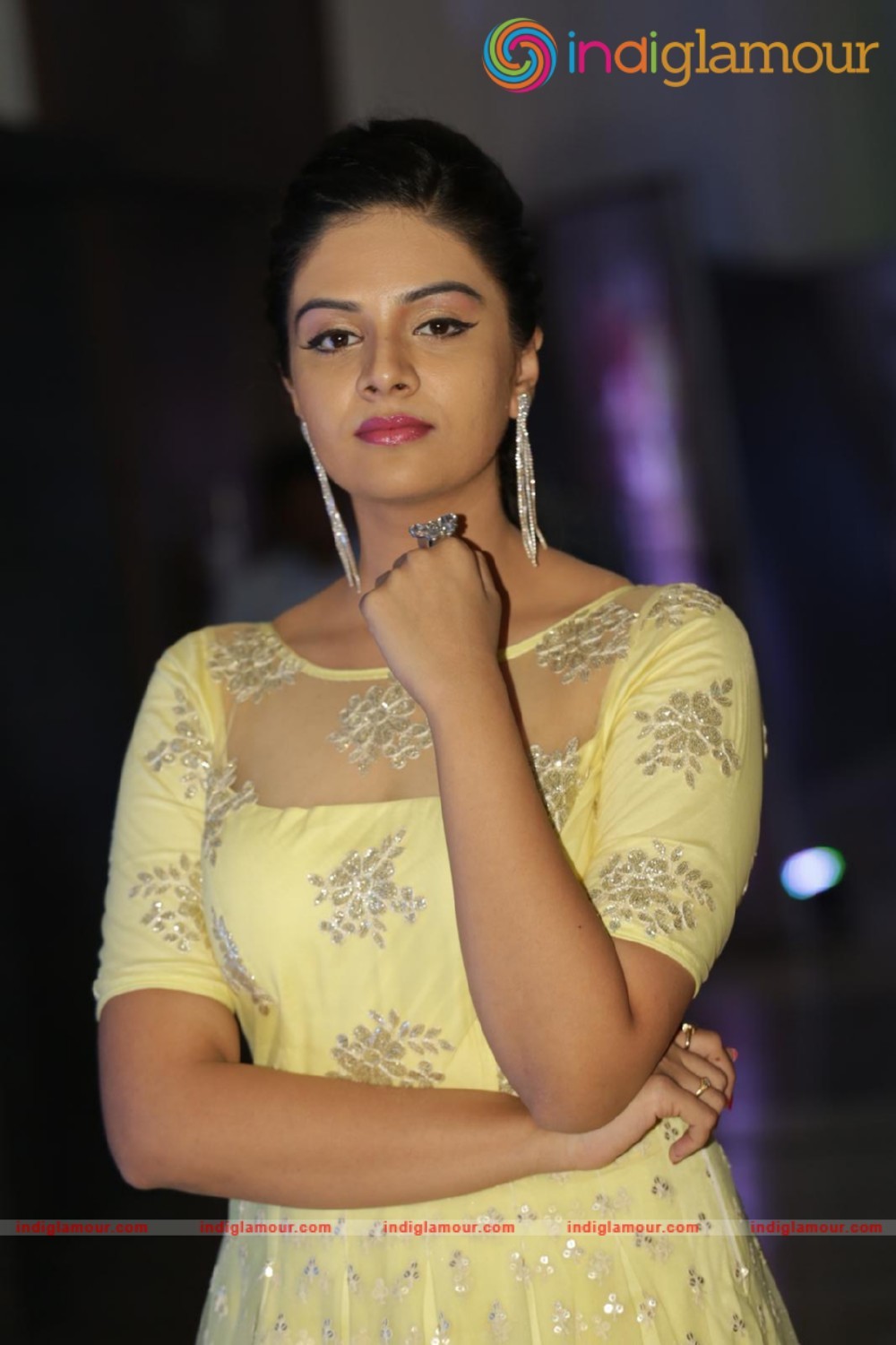 Srimukhi Actress hd photo