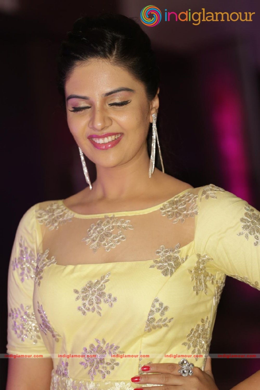 Srimukhi Actress hd photo