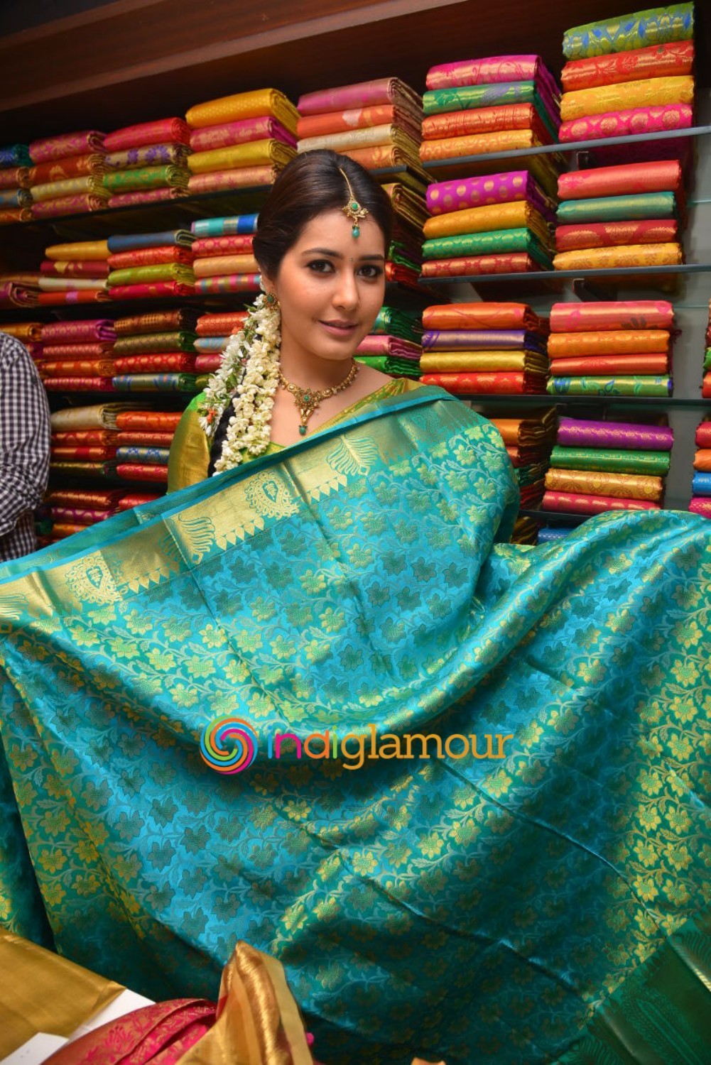 Rashi Khanna Actress hd photo