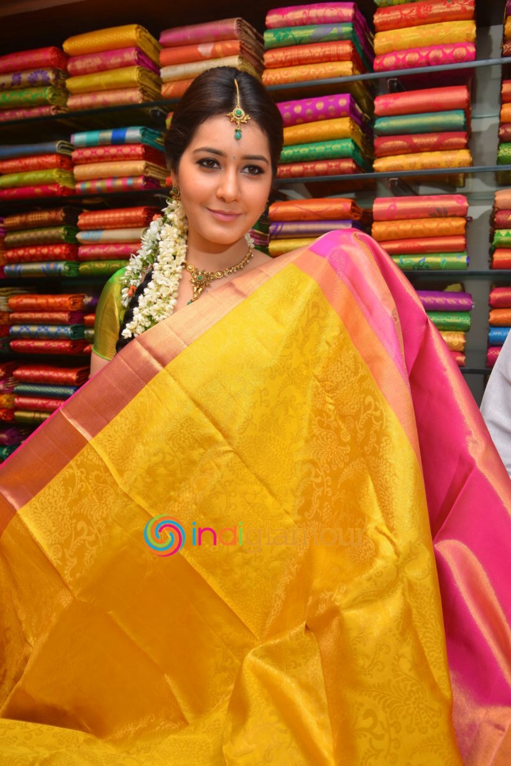 Rashi Khanna Actress hd photo