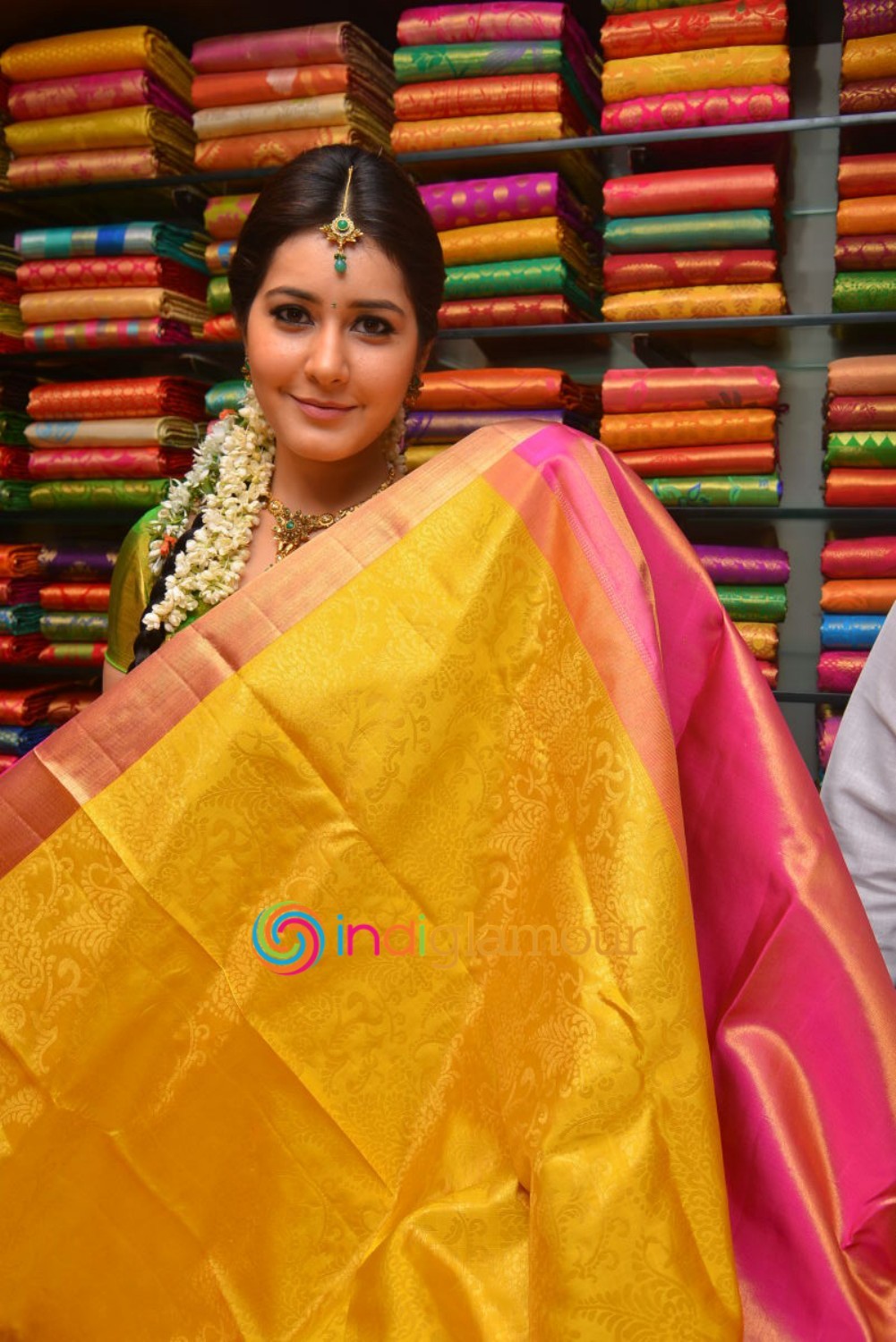 Rashi Khanna Actress hd photo