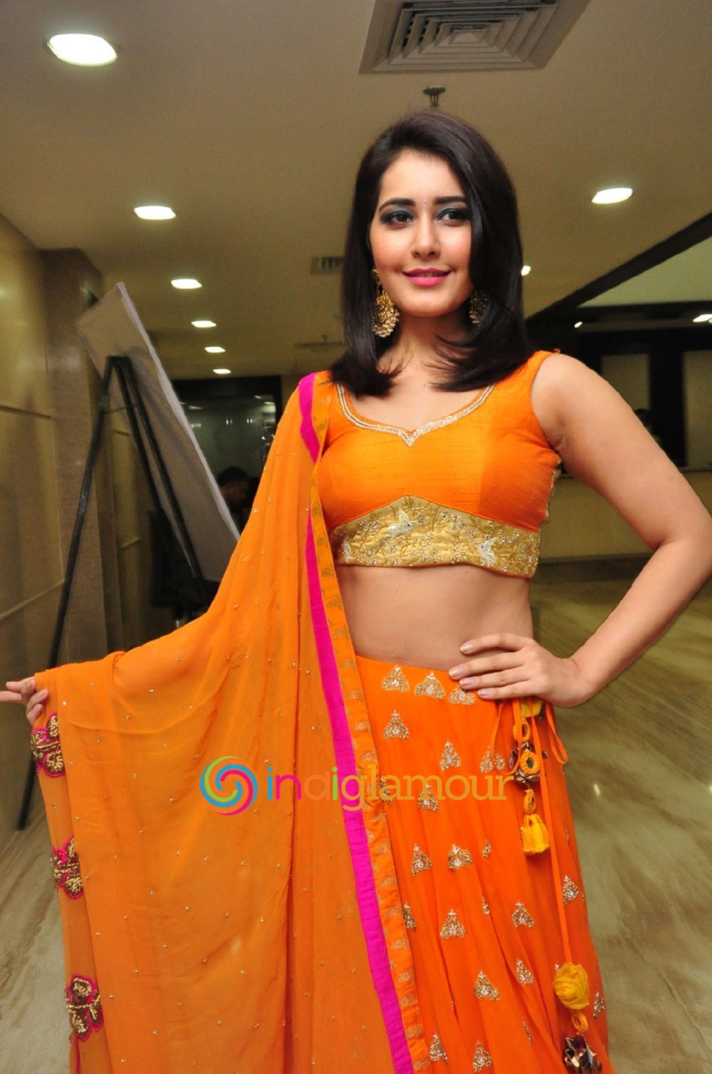 Rashi Khanna Actress hd photo