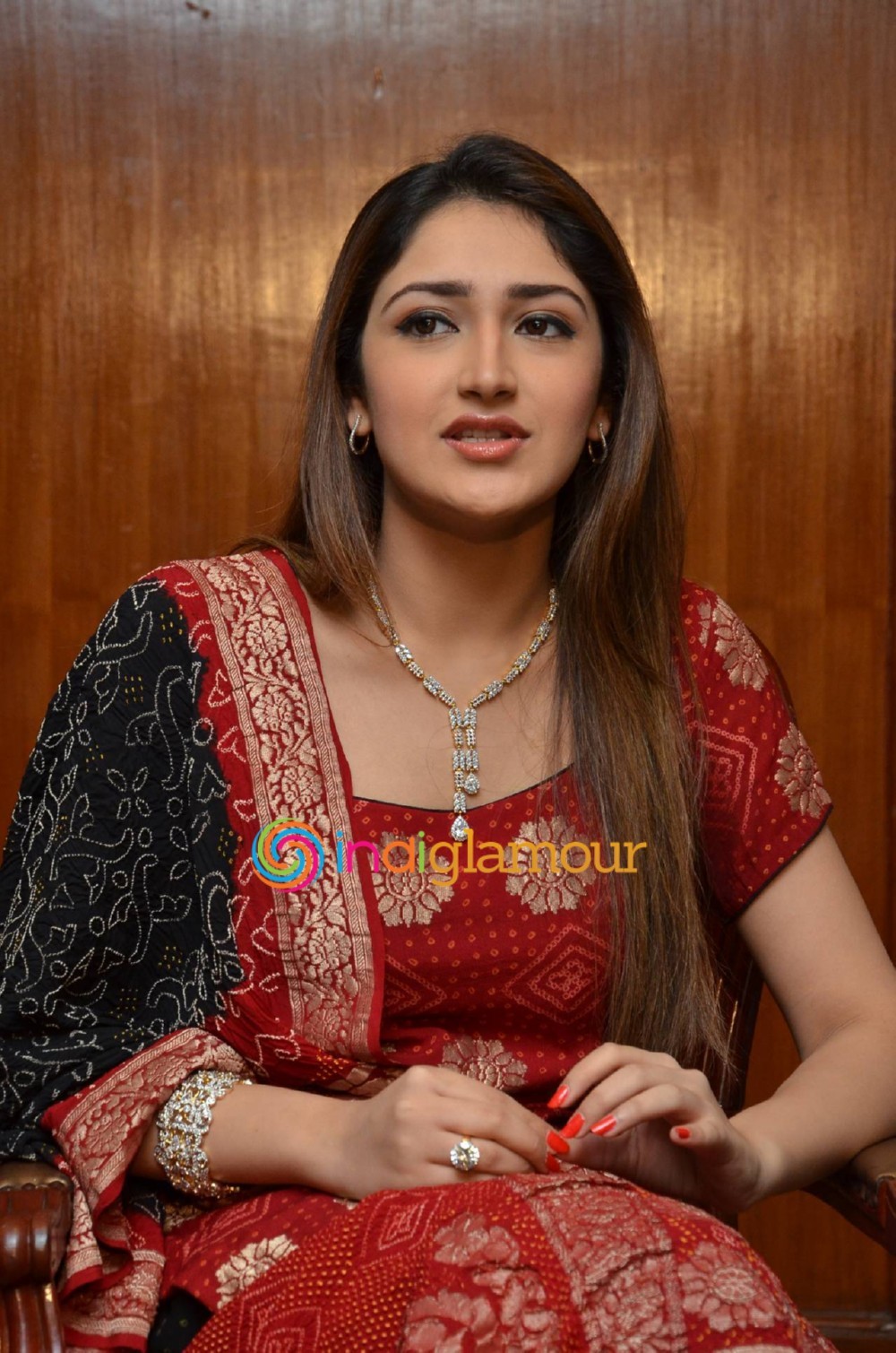 Sayesha Saigal Actress hd photo